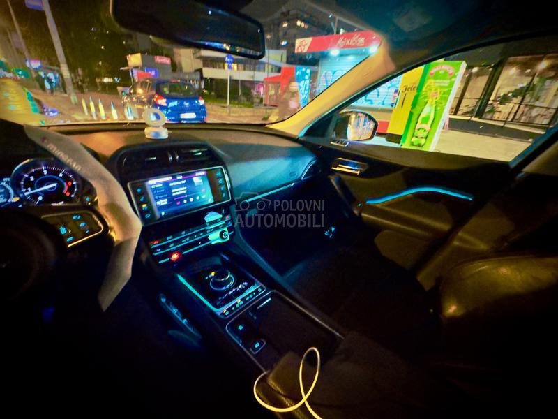 Jaguar F pace 