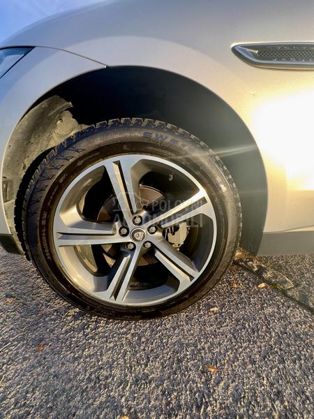 Jaguar F pace 
