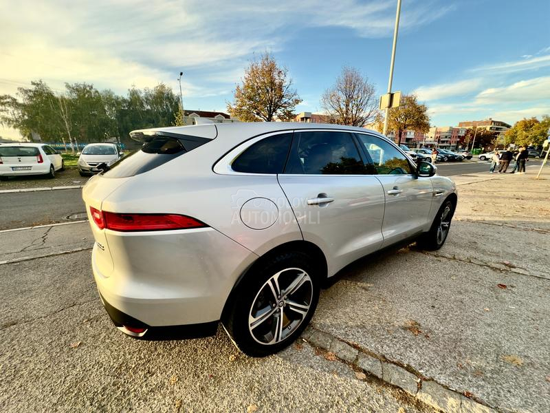 Jaguar F pace 