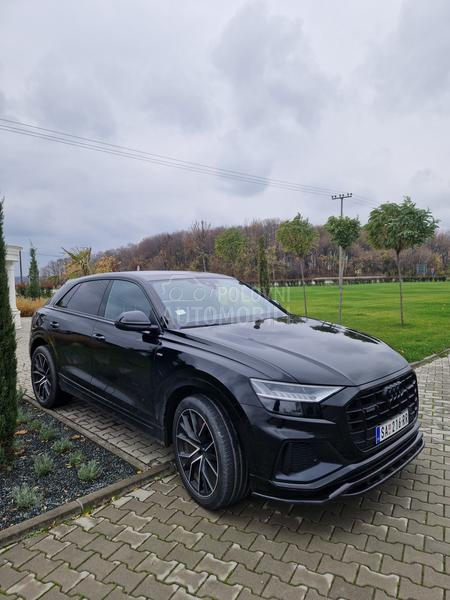 Audi Q8 S line