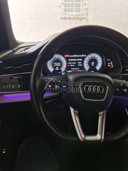 Audi Q8 S line