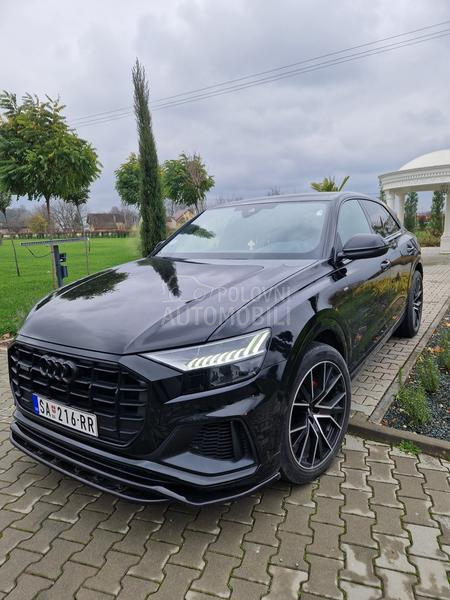 Audi Q8 S line