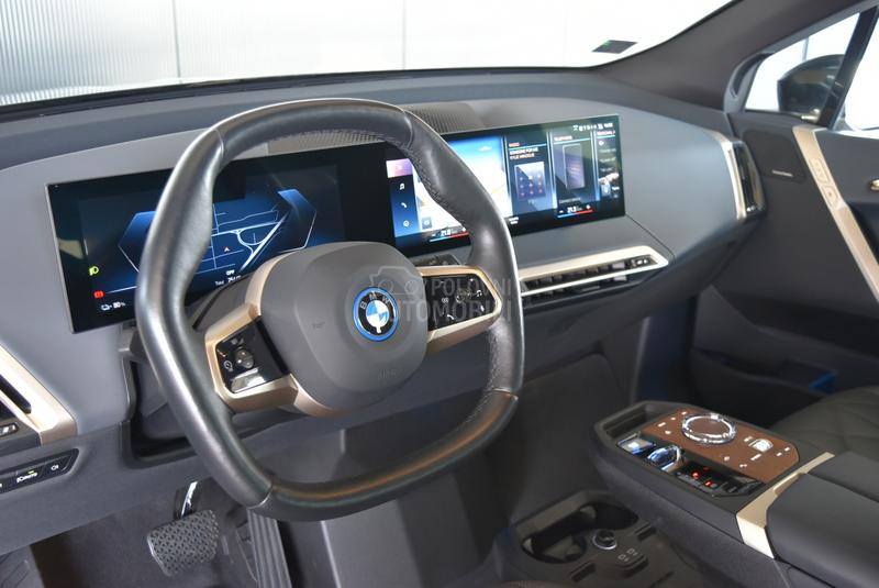 BMW iX xDrive 40