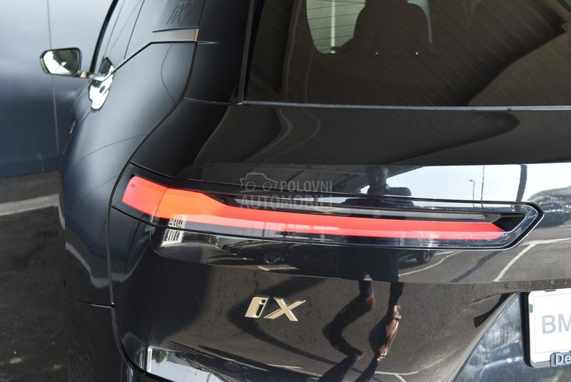 BMW iX xDrive 40
