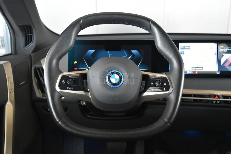 BMW iX xDrive 40