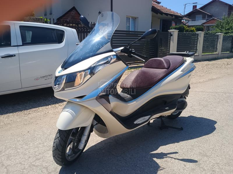 Piaggio X10 350 Excutive