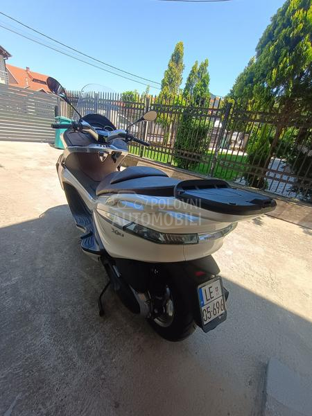 Piaggio X10 350 Excutive