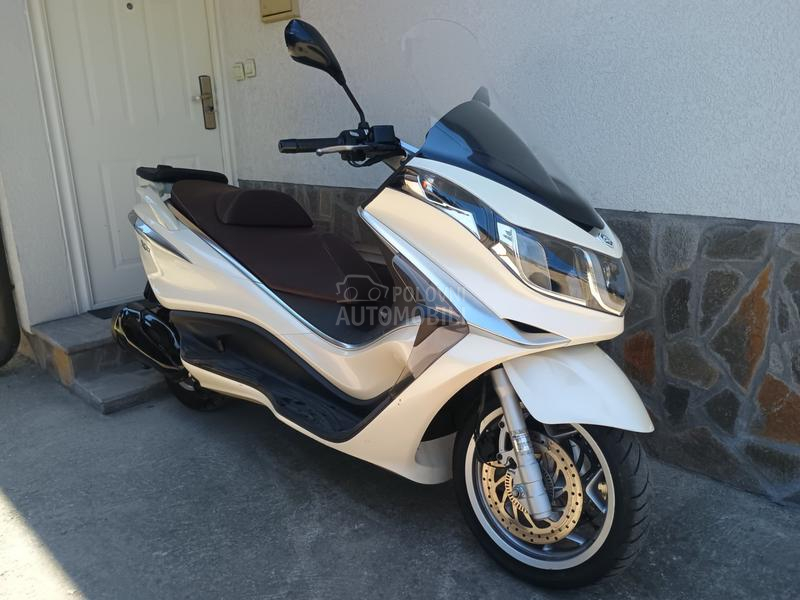 Piaggio X10 350 Excutive