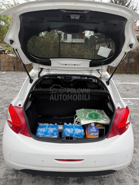 Peugeot 208 1.2