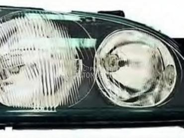 DESNI FAR za Toyota Avensis, Hilux, Avalon od 1989. do 2003. god.