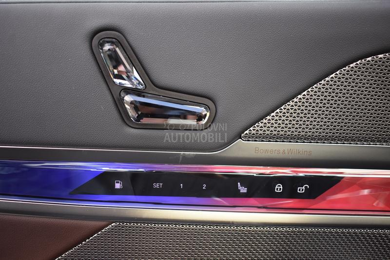 BMW 750 e xDrive M paket