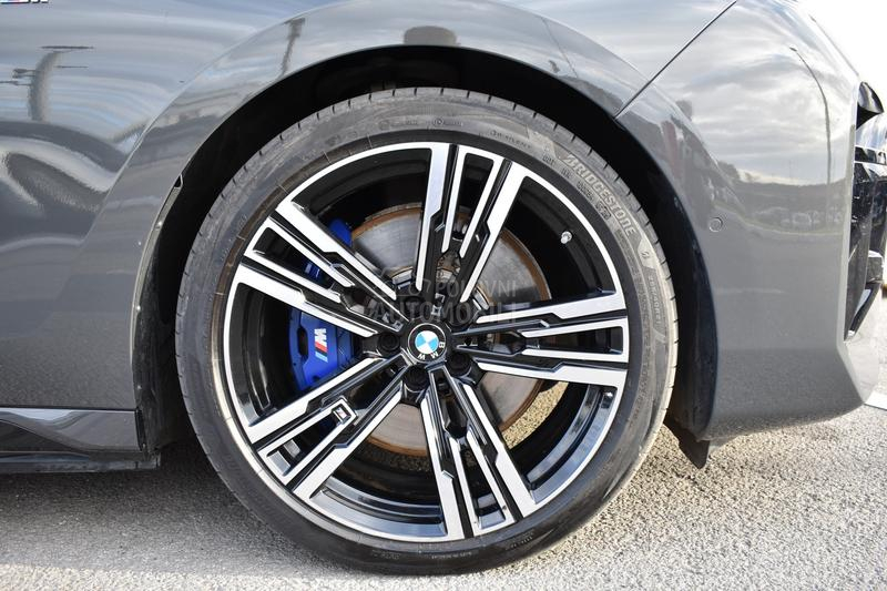 BMW 750 e xDrive M paket