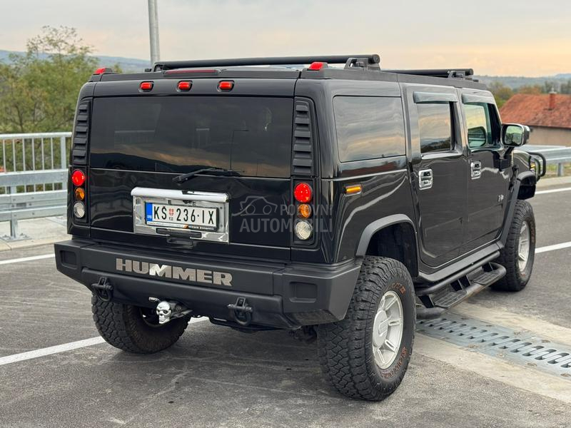 Hummer H2 