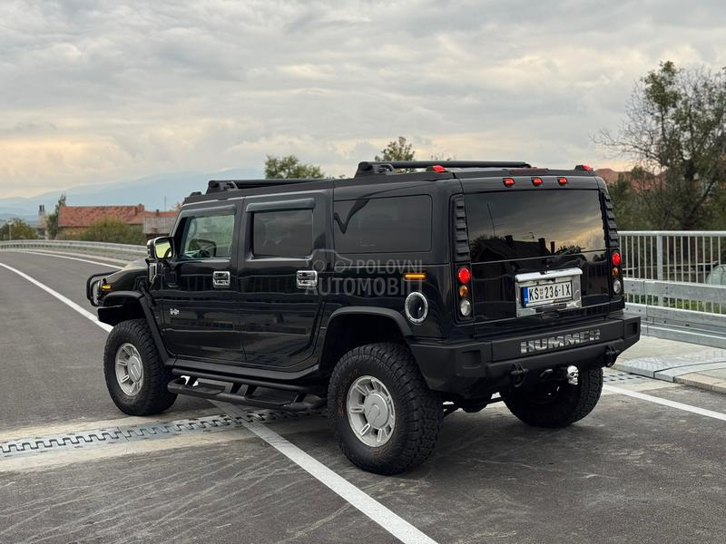 Hummer H2 