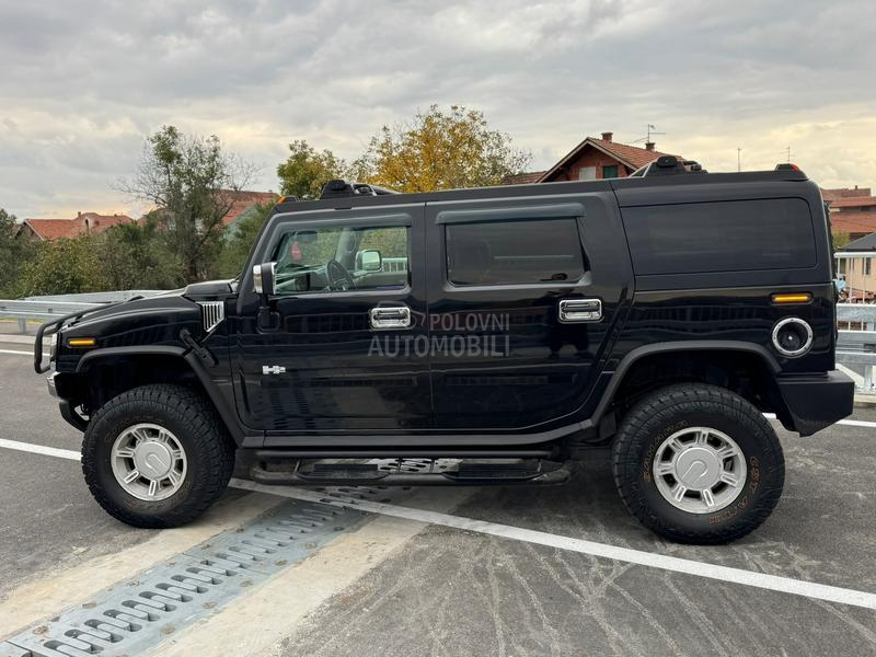 Hummer H2 
