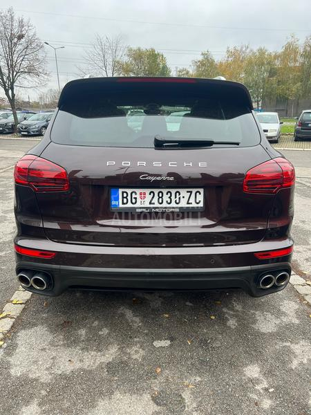 Porsche Cayenne 