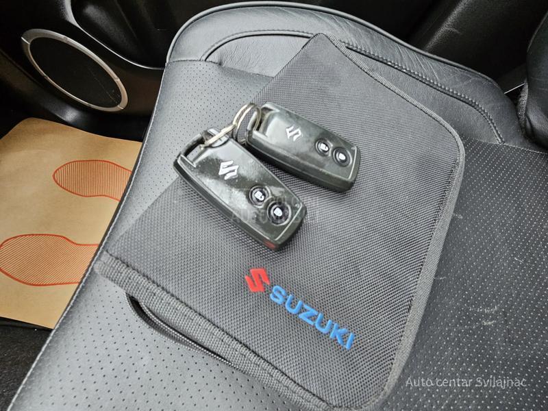 Suzuki Grand Vitara 1.9DIDS  Black Berry