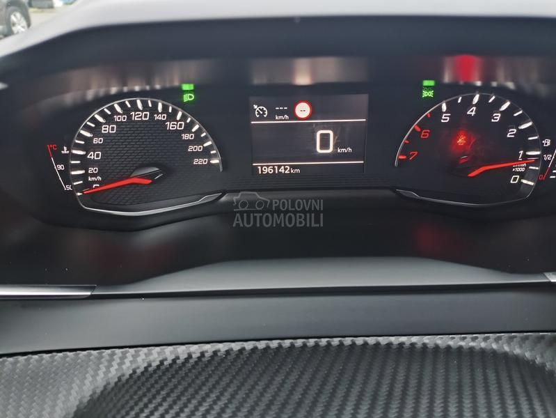 Peugeot 2008 1.5HDI VEL. SERVIS