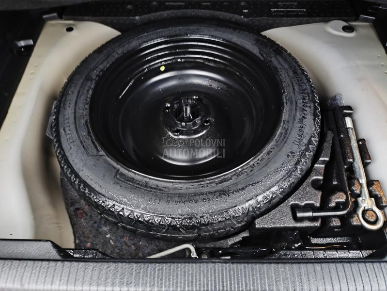 Peugeot 2008 1.5HDI VEL. SERVIS