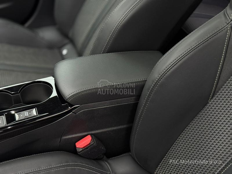 Peugeot 208 GT/Pano/Kamera