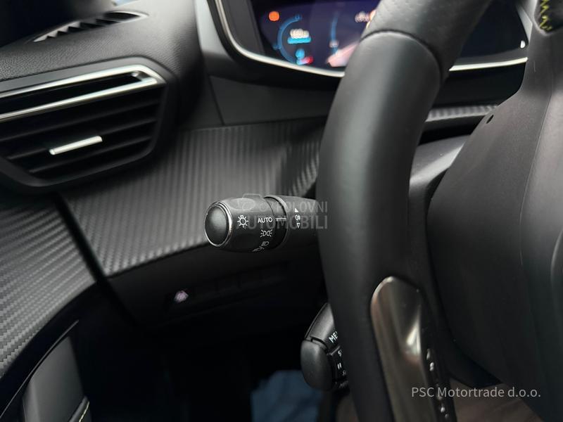 Peugeot 208 GT/Pano/Kamera