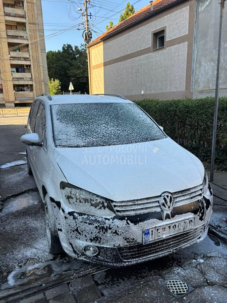 Volkswagen Touran kask o akcij