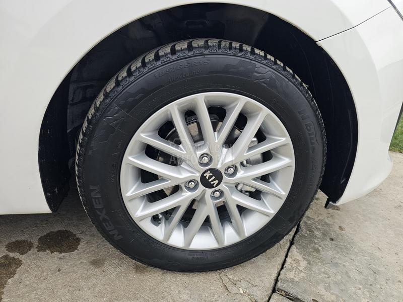 Kia Rio //TOOP STANjE