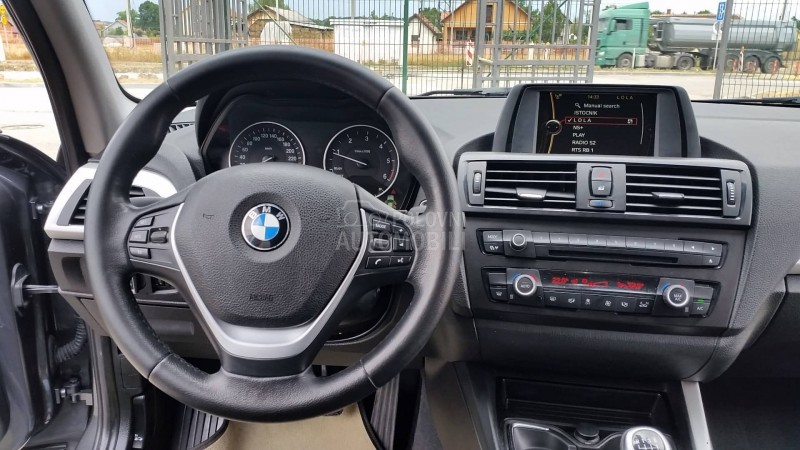 BMW 118 2.0 IZUZZETNO STANJE