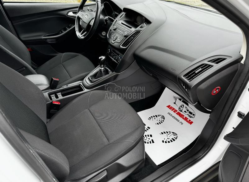 Ford Focus 1.0 TITANIUM