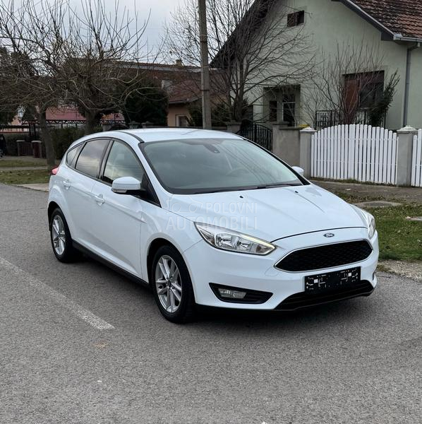 Ford Focus 1.0 TITANIUM