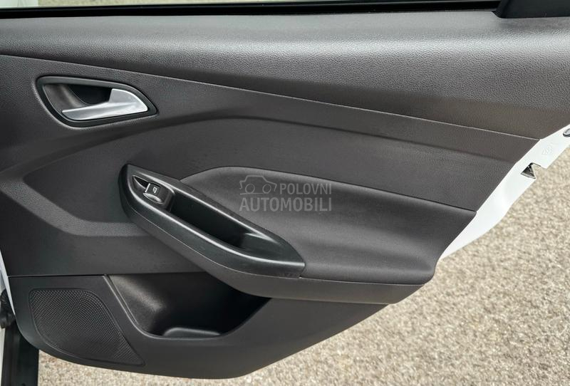 Ford Focus 1.0 TITANIUM