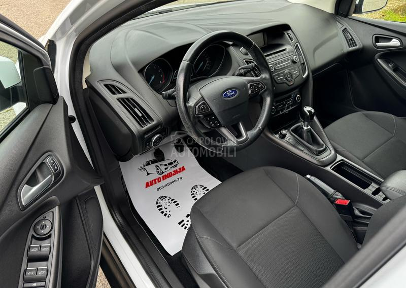 Ford Focus 1.0 TITANIUM