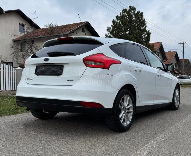 Ford Focus 1.0 TITANIUM