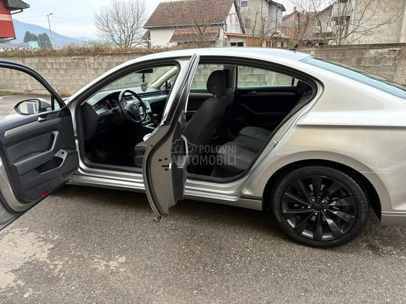 Volkswagen Passat B8 1.6 Tdi Bluemontion