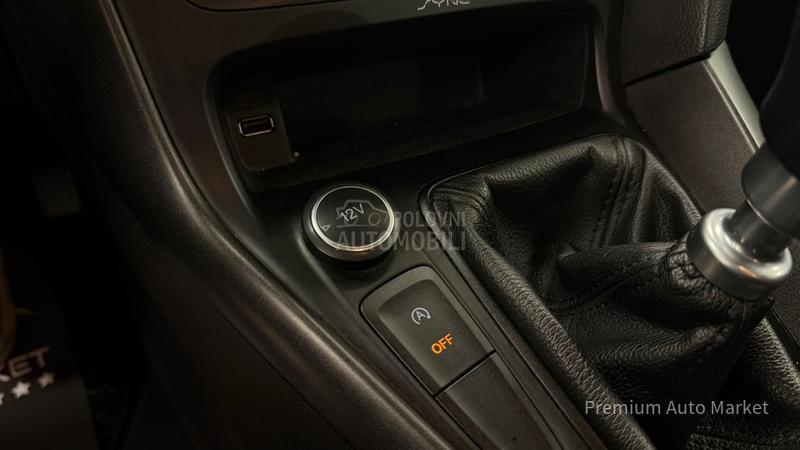 Ford Focus //1.5 TDCI/N.AVI/NOV