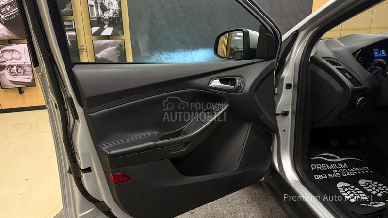 Ford Focus //1.5 TDCI/N.AVI/NOV