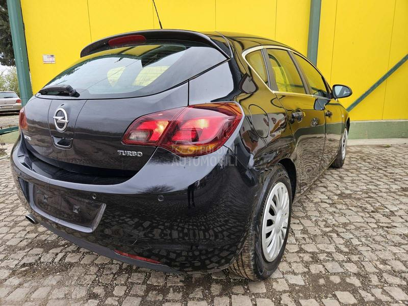 Opel Astra J ZA TRG.OVCE/TO.P CEN