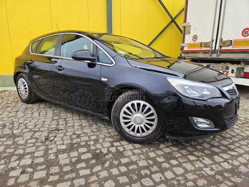 Opel Astra J ZA TRG.OVCE/TO.P CEN