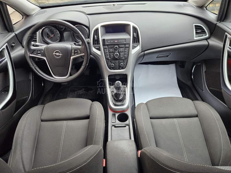 Opel Astra J ZA TRG.OVCE/TO.P CEN