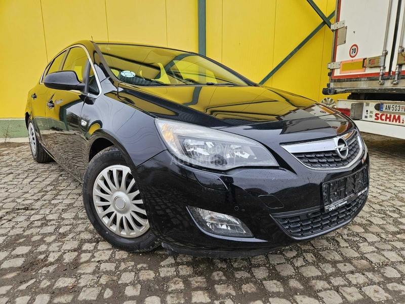 Opel Astra J ZA TRG.OVCE/TO.P CEN