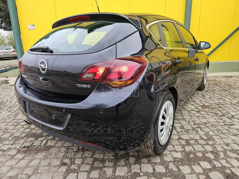 Opel Astra J ZA TRG.OVCE/TO.P CEN