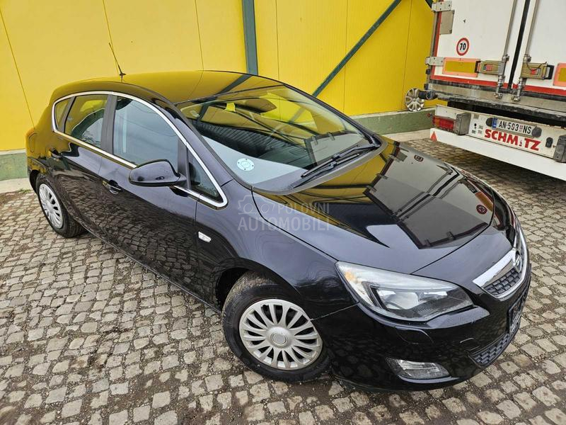Opel Astra J ZA TRG.OVCE/TO.P CEN