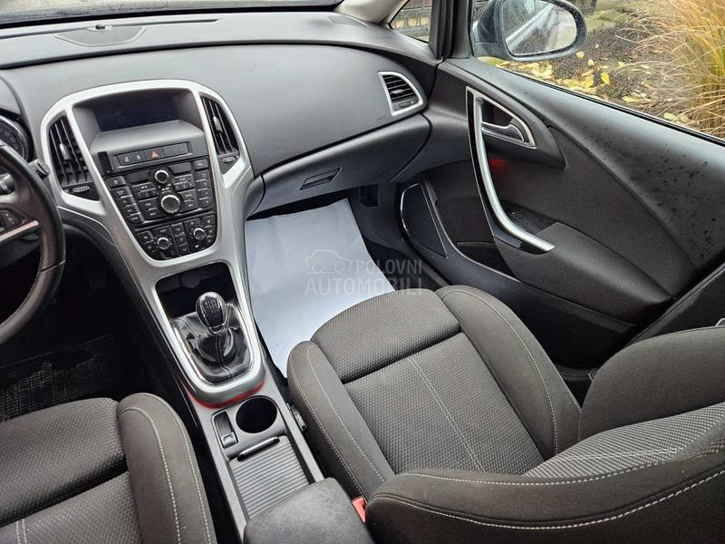 Opel Astra J ZA TRG.OVCE/TO.P CEN