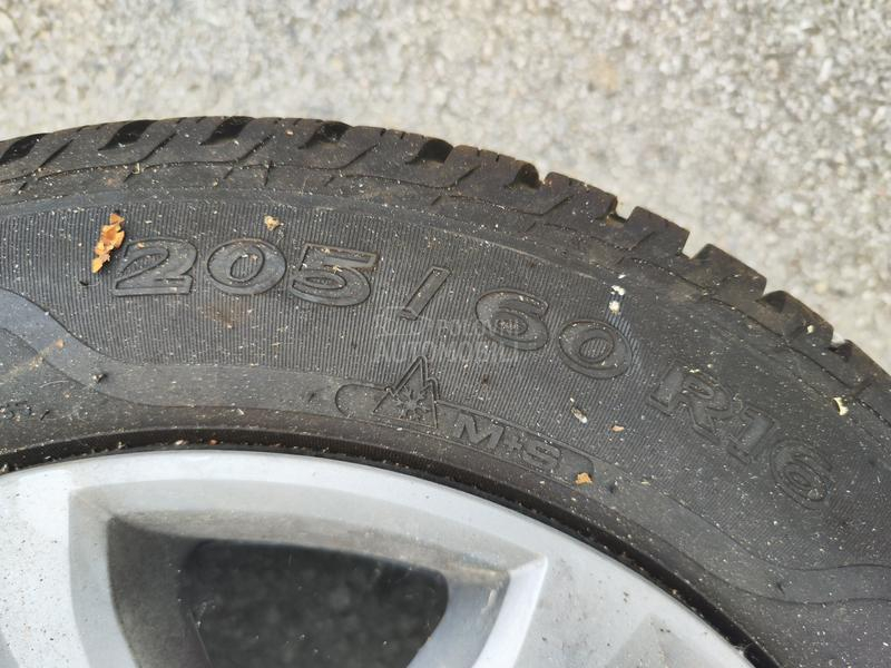 Čelične felne NOV SET GUMA I FELNI 16" 4 x 100