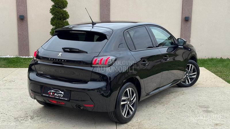 Peugeot 208 1.5 HDI/ ALLURE/ LED