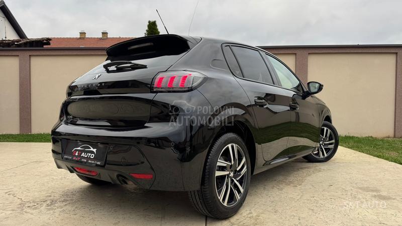 Peugeot 208 1.5 HDI/ ALLURE/ LED