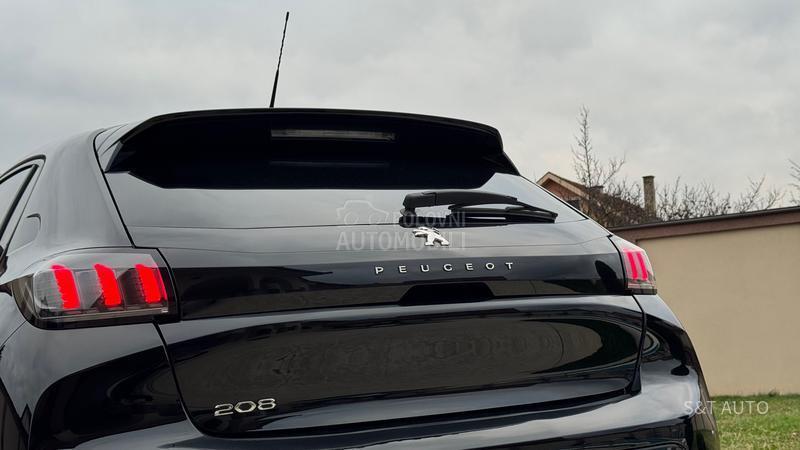 Peugeot 208 1.5 HDI/ ALLURE/ LED