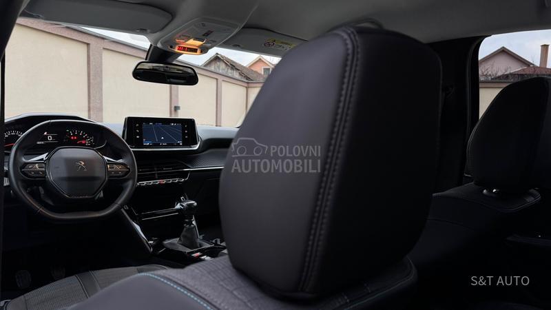 Peugeot 208 1.5 HDI/ ALLURE/ LED