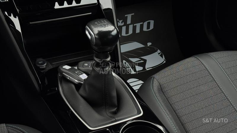 Peugeot 208 1.5 HDI/ ALLURE/ LED