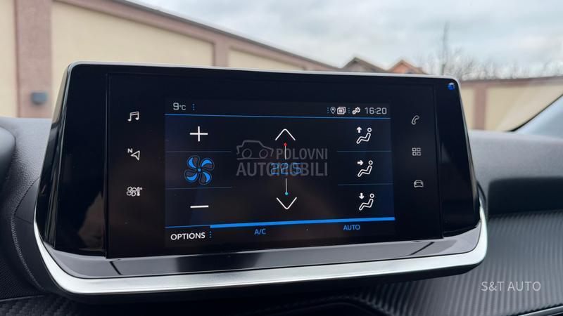 Peugeot 208 1.5 HDI/ ALLURE/ LED